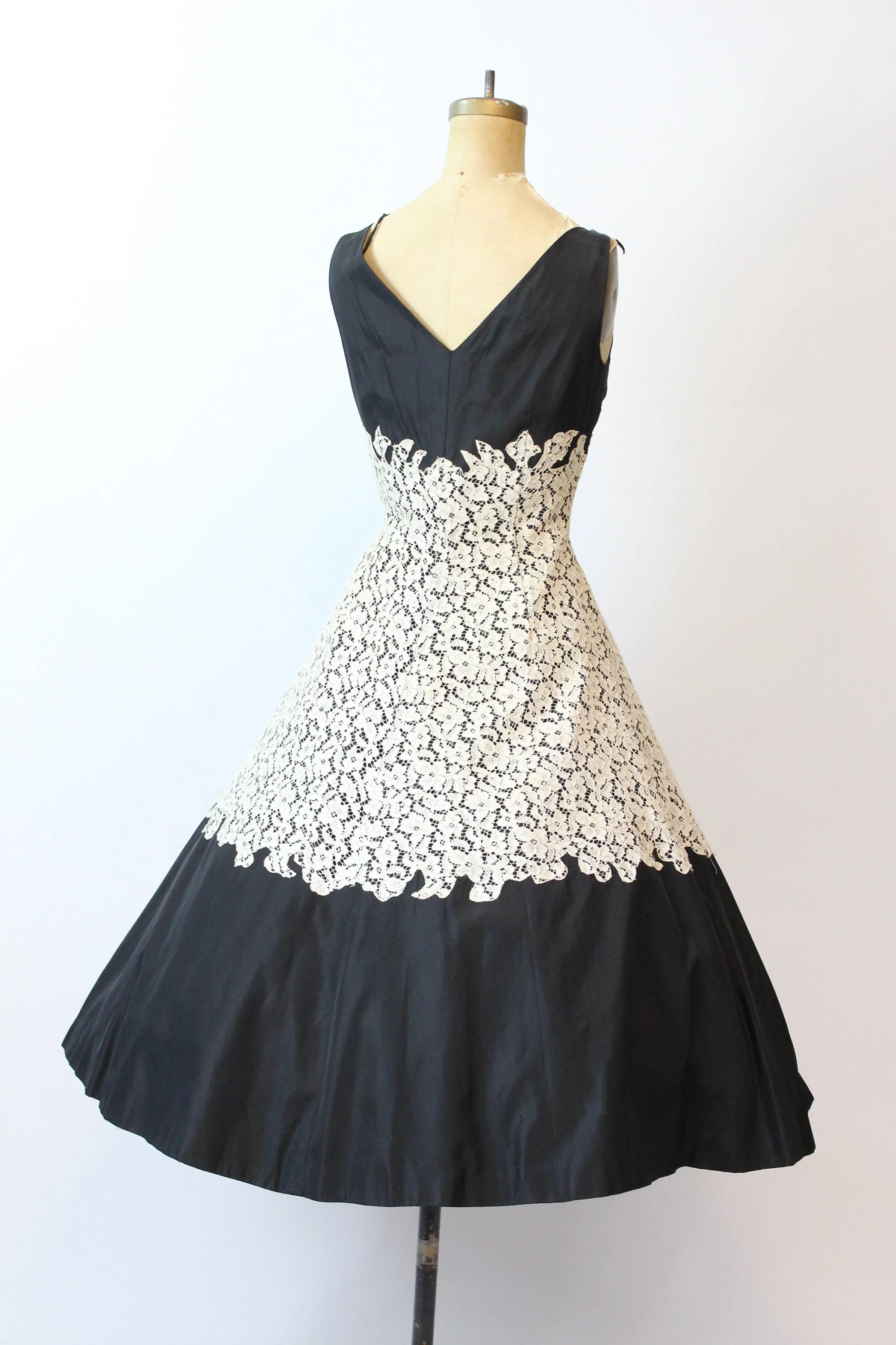 1950s LACE APPLIQUE rhinestone cutout dress medium | new fall winter