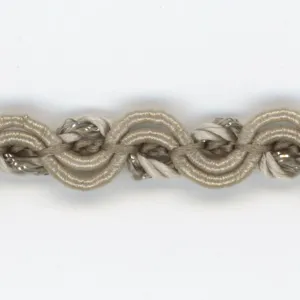 Antique Metallic Trimming Braid #72 Leaf Green