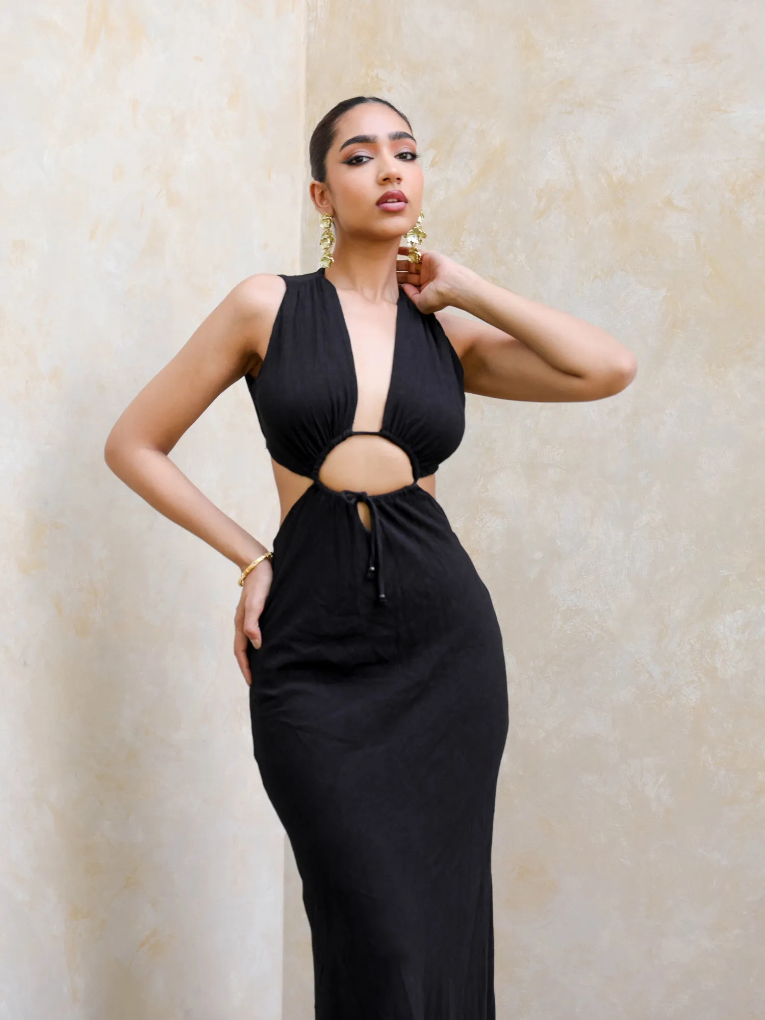 Cutout Detail Tieup Maxi Dress