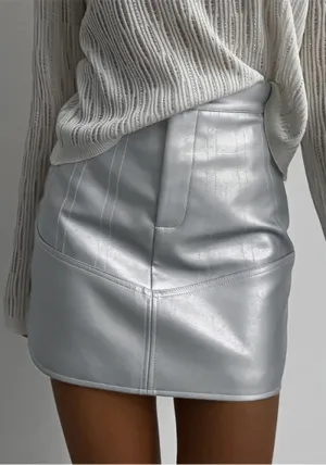 Gleaming High-Waist Metallic PU Leather Bodycon Skirt for Daring Style