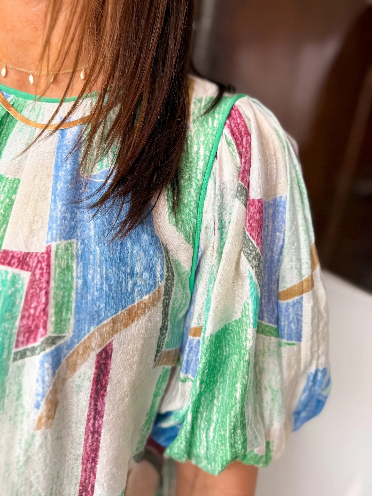 Green Abstract Puff Sleeved Blouse