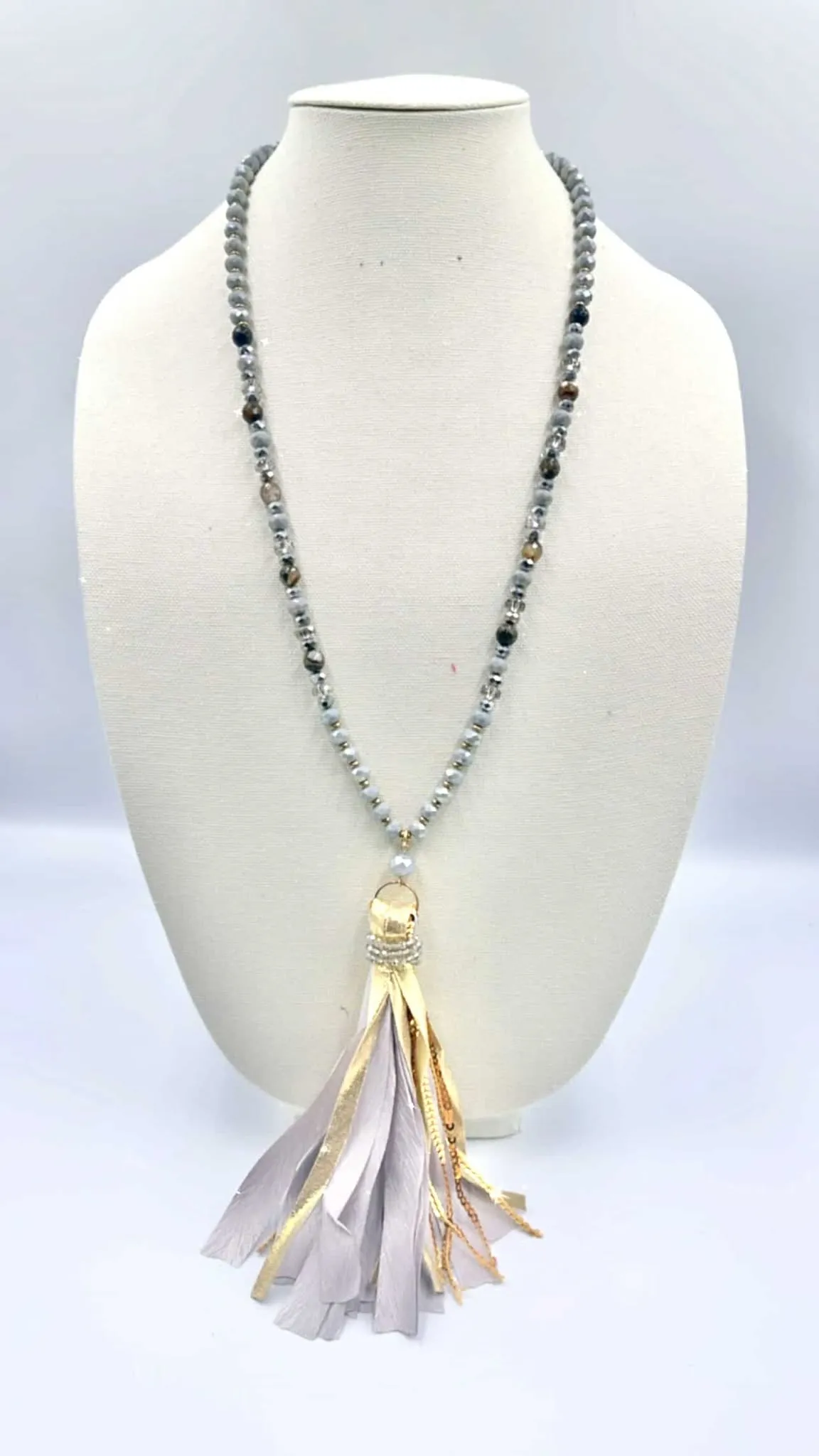 Grey crystal necklace with tassel