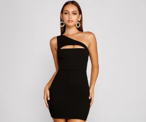 Iconic Glam One Charming Shoulder Mini Dress