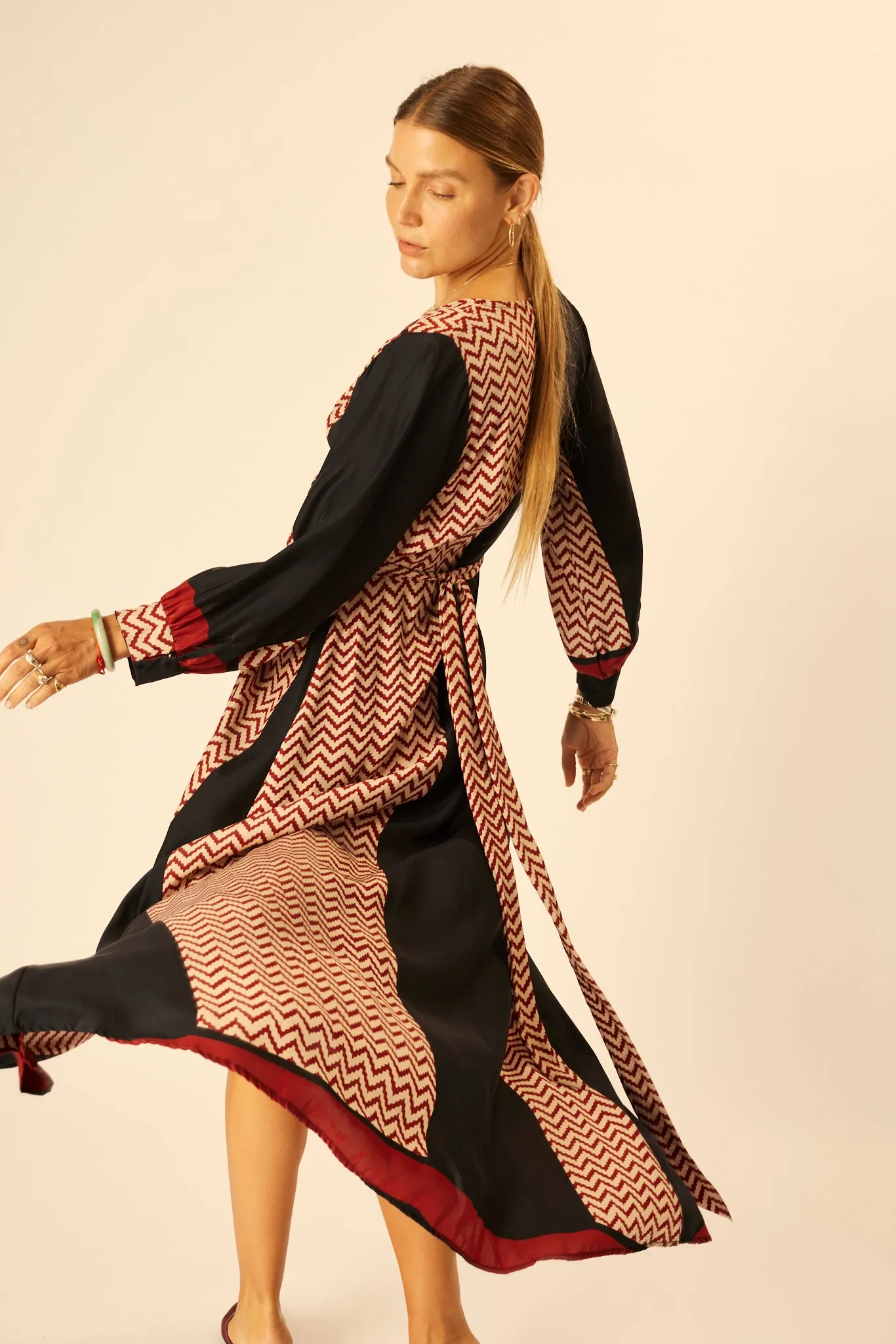 KATE LONG SLEEVE MAXI