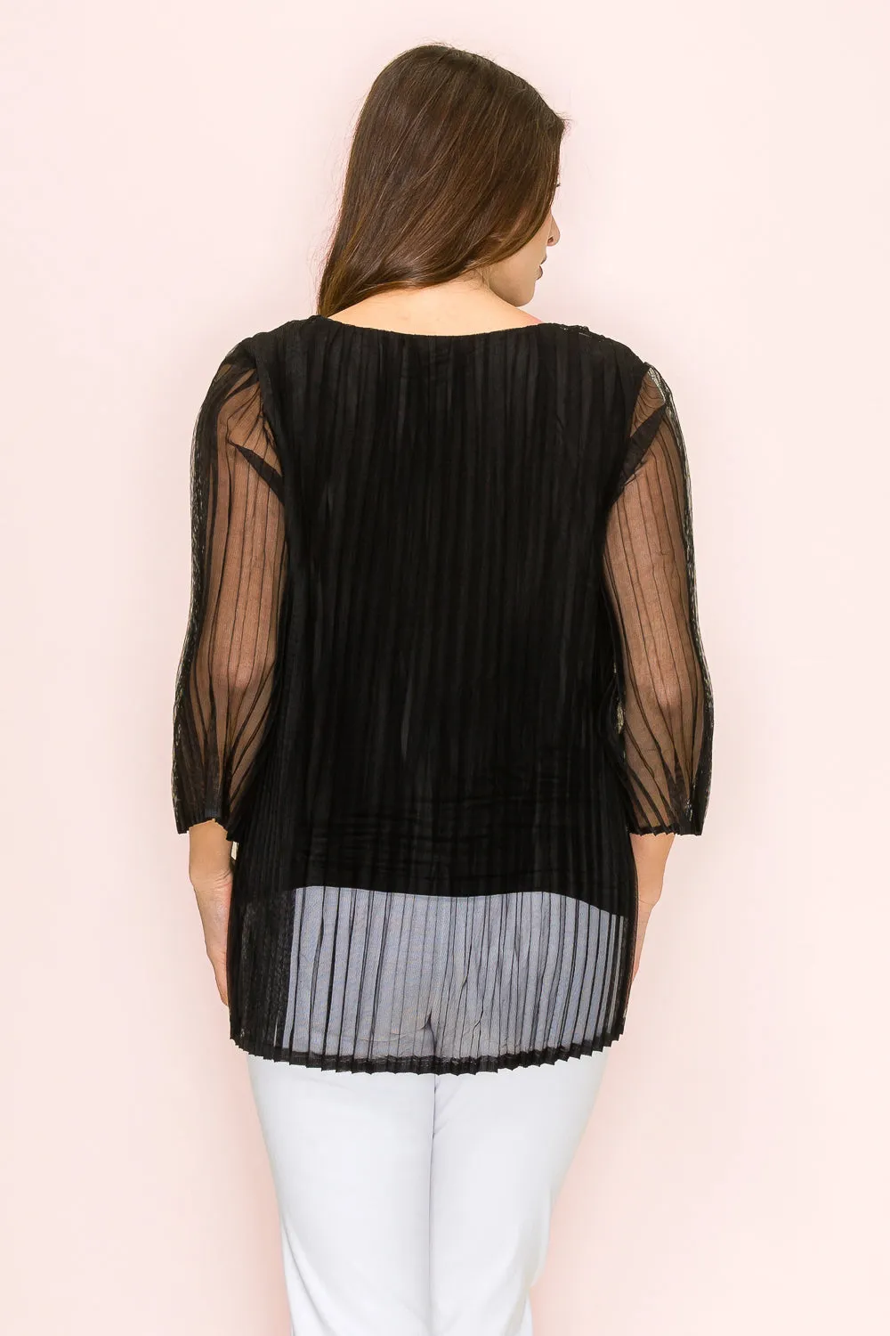 KEYHOLE FRONT BELL SLEEVE BLOUSE