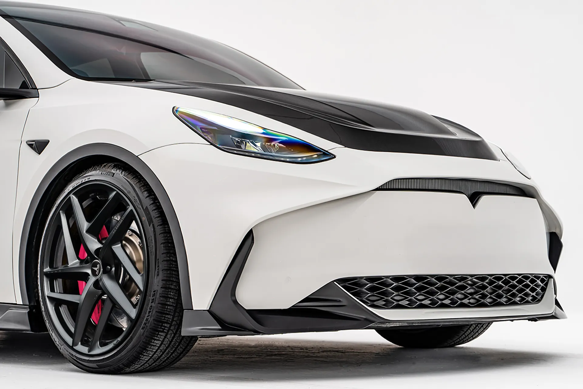 Tesla Model Y (2020-2024) Styling Package Body Kit