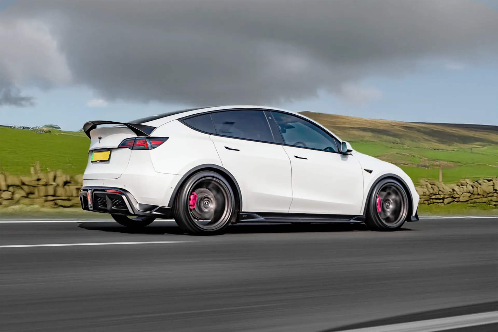 Tesla Model Y (2020-2024) Styling Package Body Kit