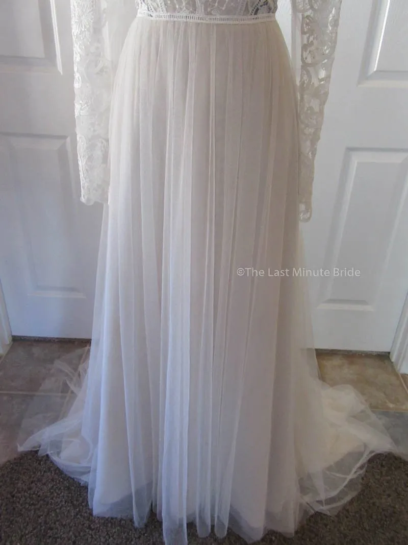 Ti Adora 7702 by Alvina Valenta 7702