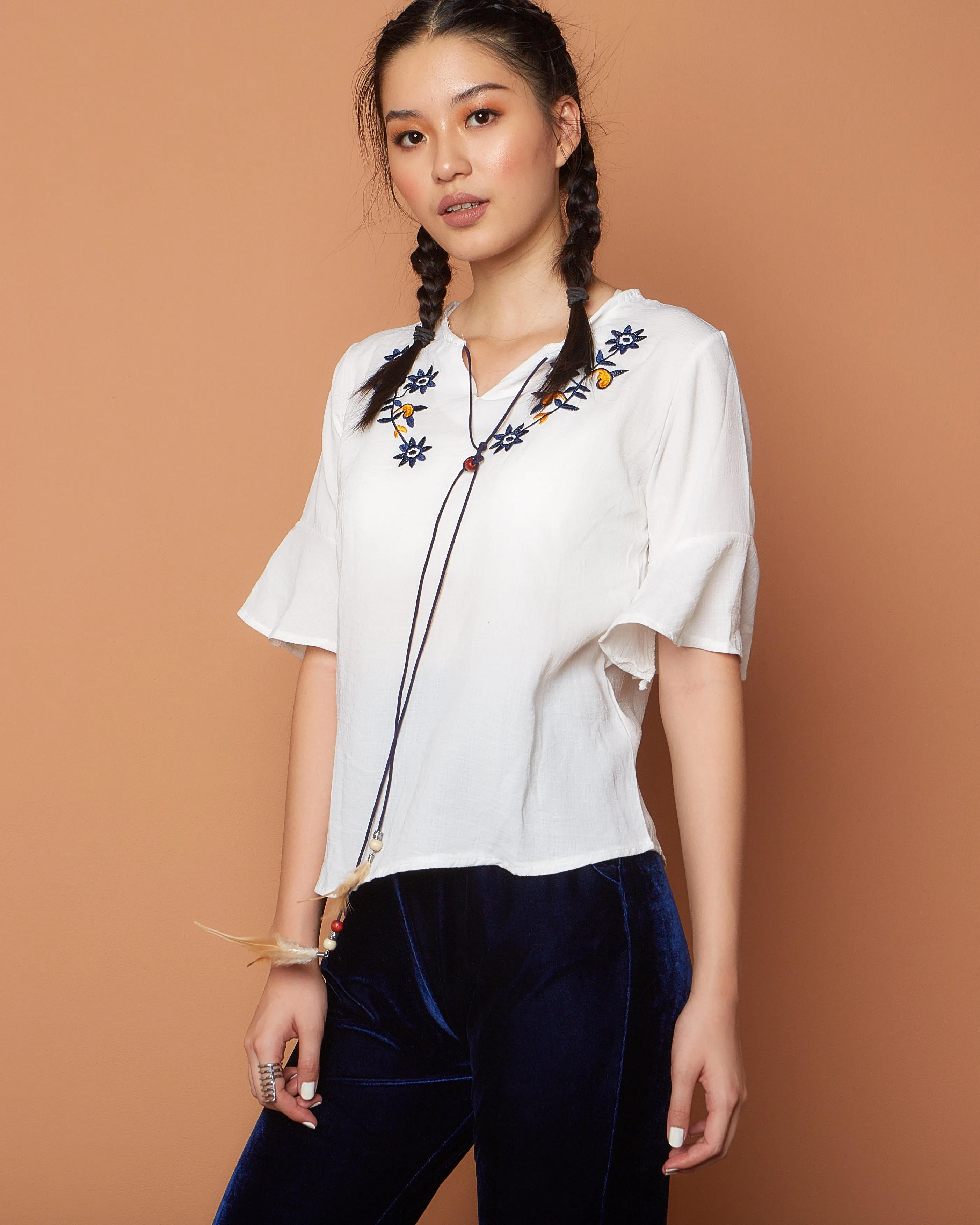 White Rafa  Tassel Tie