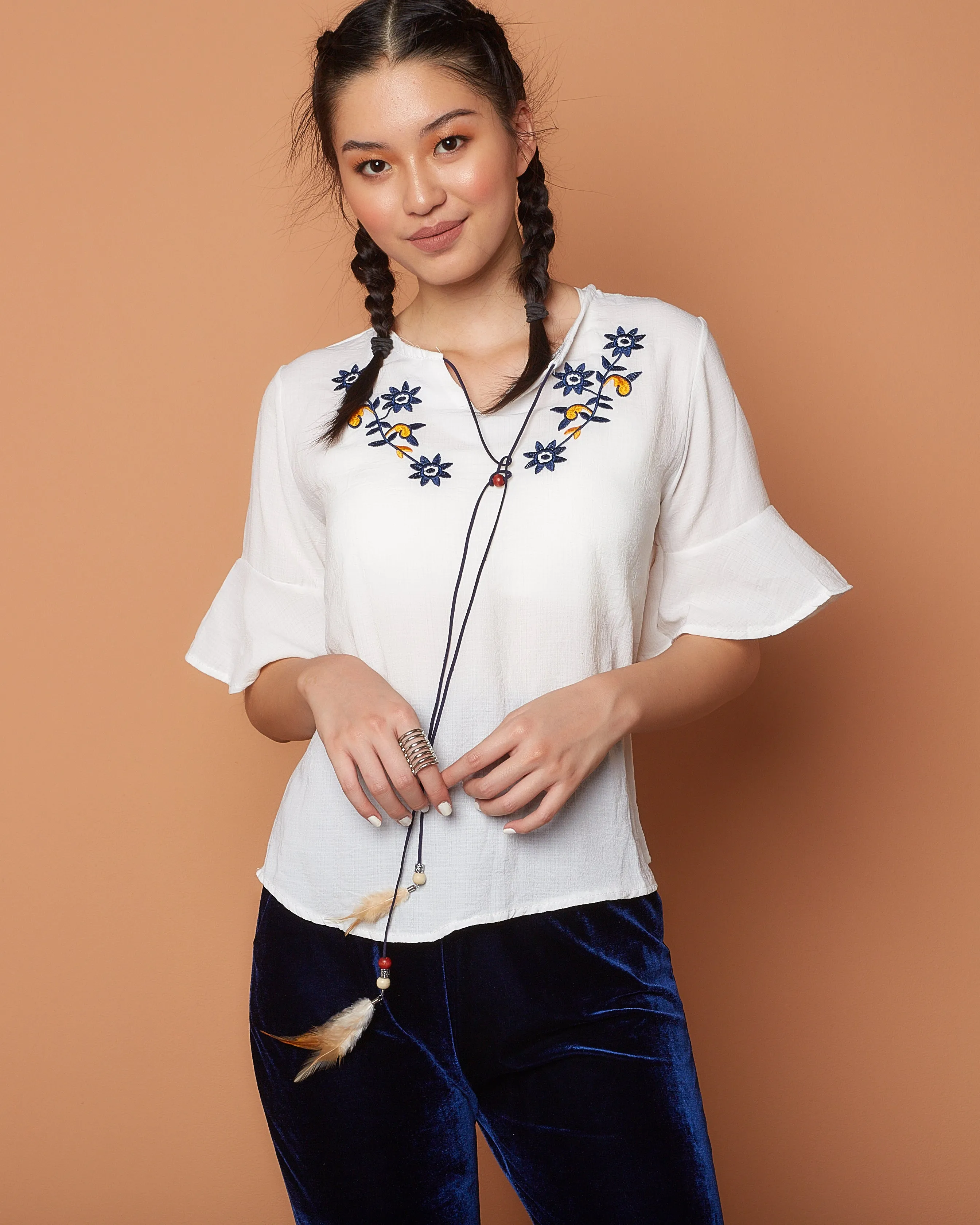 White Rafa  Tassel Tie