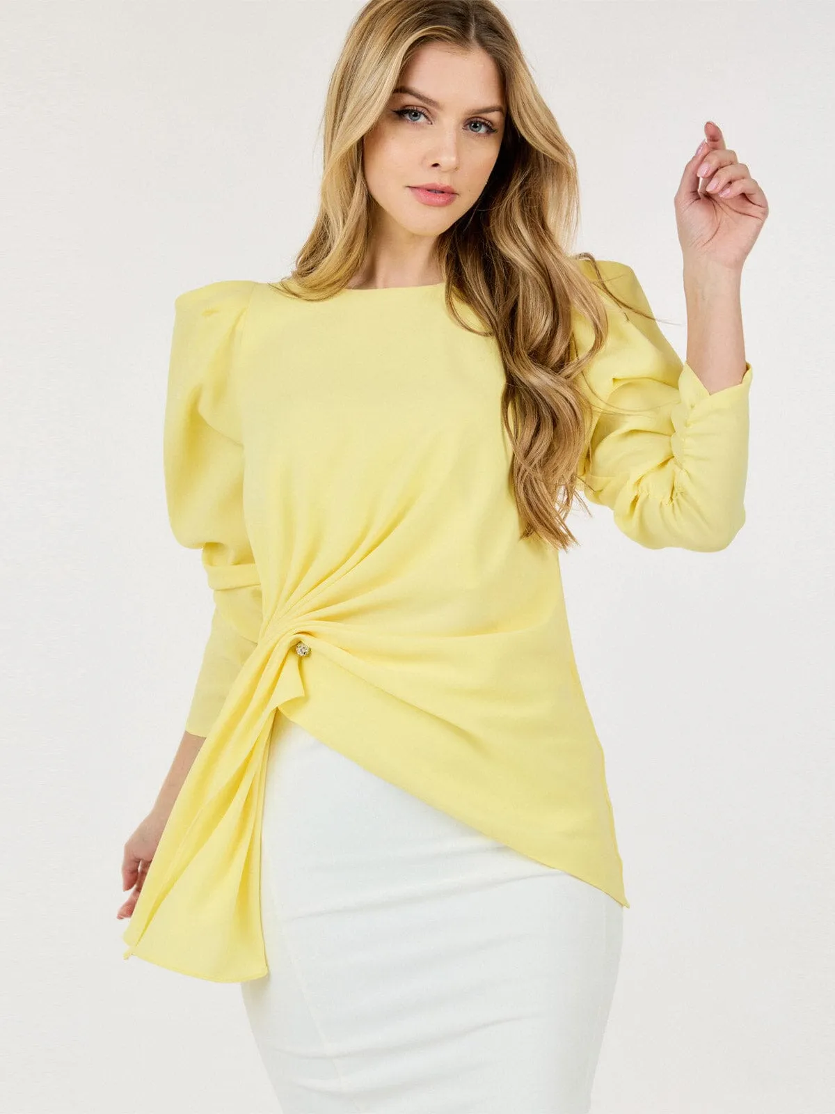 WOMEN'S 3/4 PUFF SLEEVE FRONT DETAILED BLOUSE