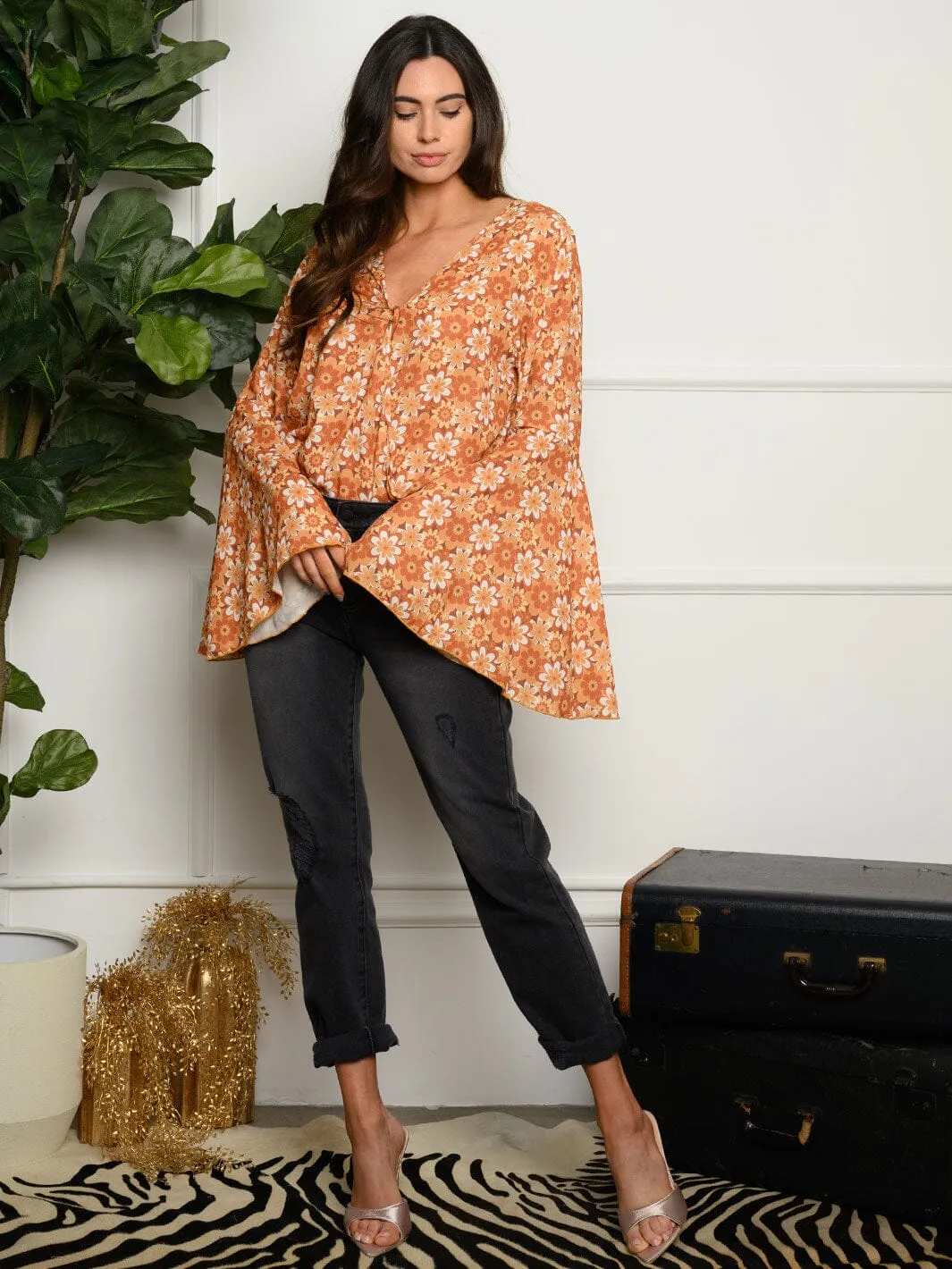 WOMEN'S LONG BELL SLEEVE FLORAL SURPLICE BODYSUIT