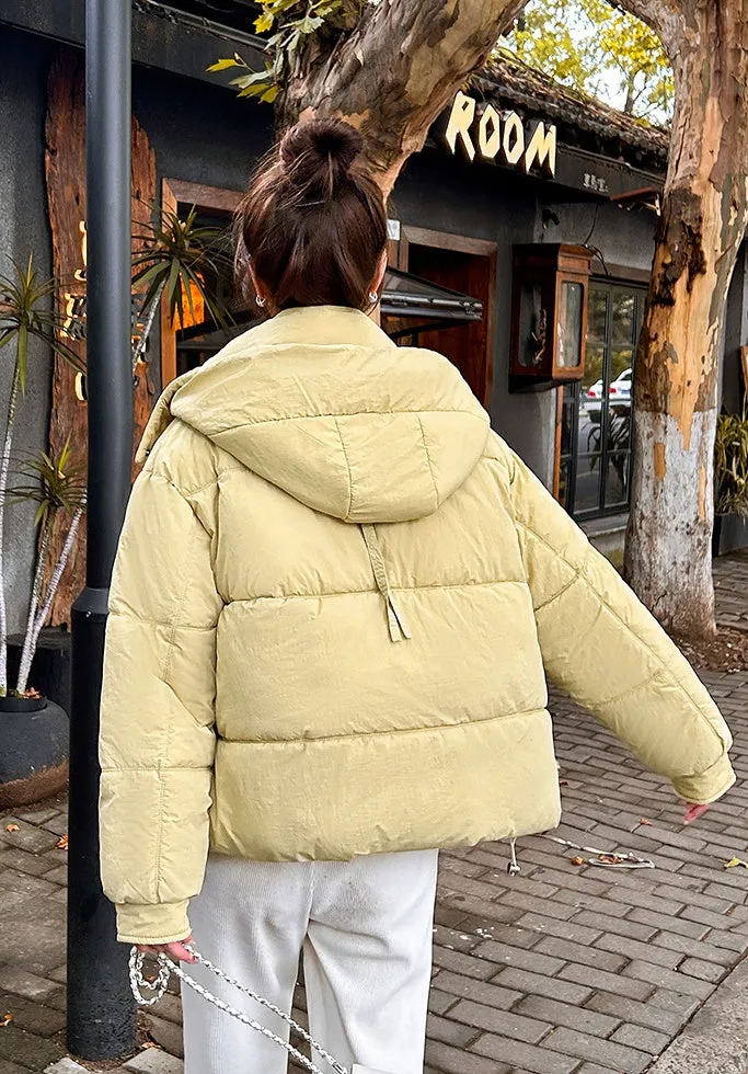 Women's Quilted Puffer Jacket in Solid Color with Padded Comfort