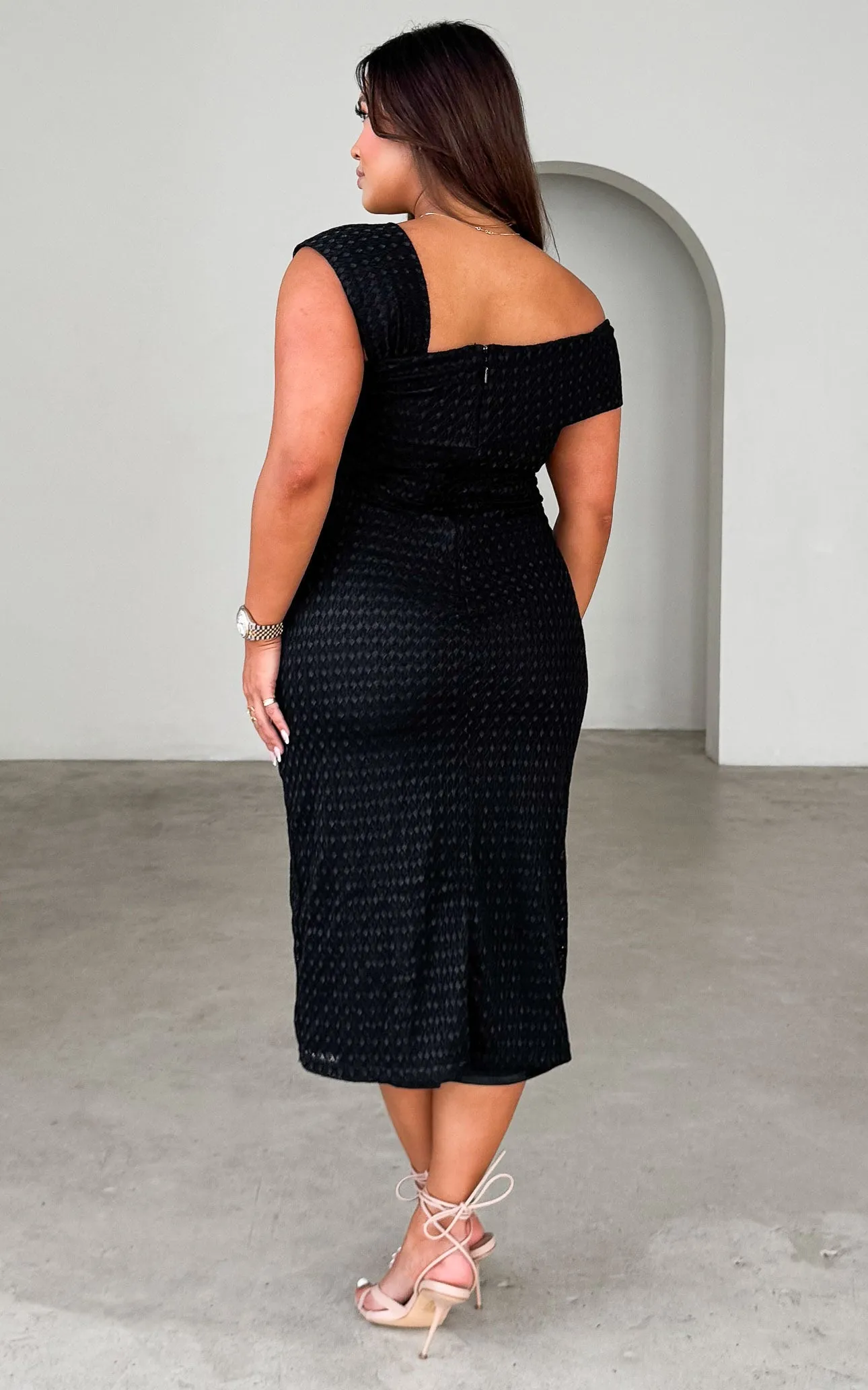Zephy Lace Midi Dress - Black
