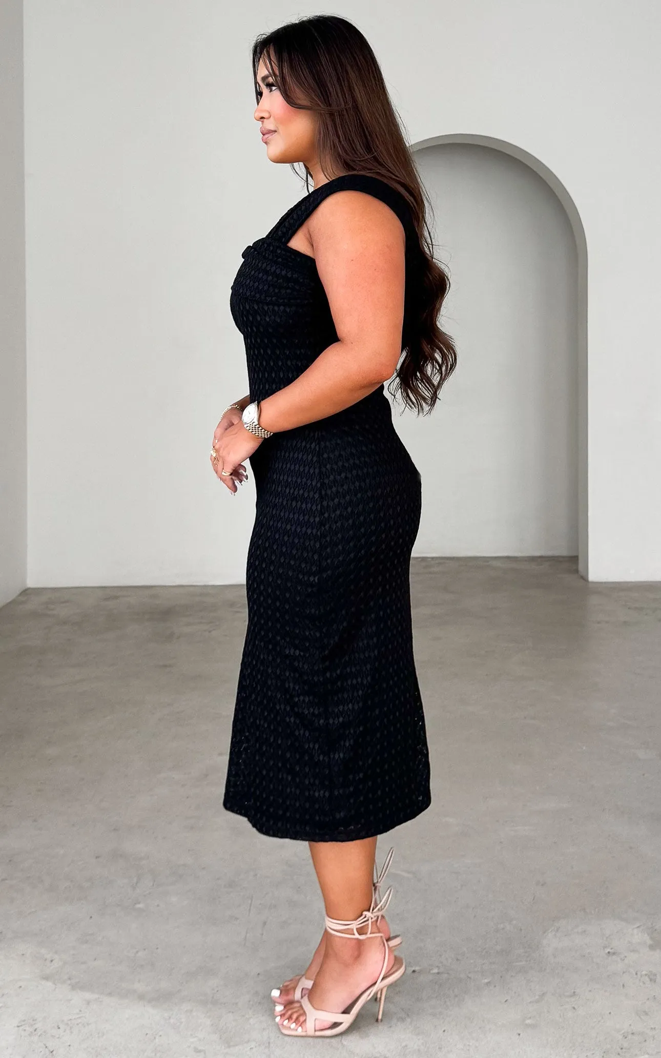 Zephy Lace Midi Dress - Black